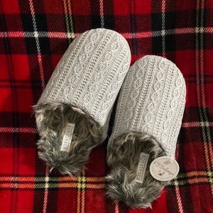 NWT PJ Salvage slippers